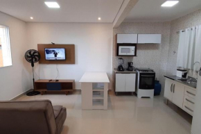 Apartamento 50 m da praia da Guilhermina - Totalmente Remodelado - Conceito Amplo - Perto de tudo